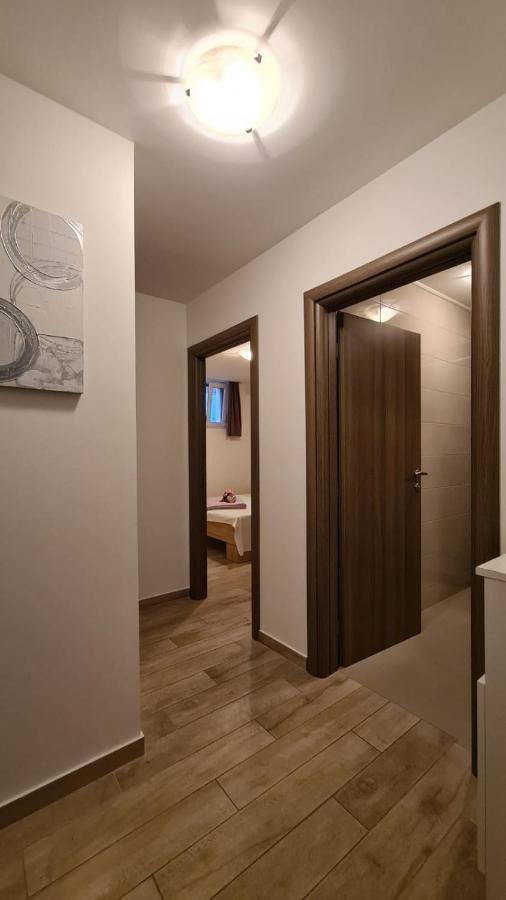 Apartments Pavlinovic Kaštela Esterno foto